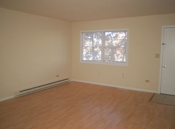 2nd image of 321 S Jefferson St #0