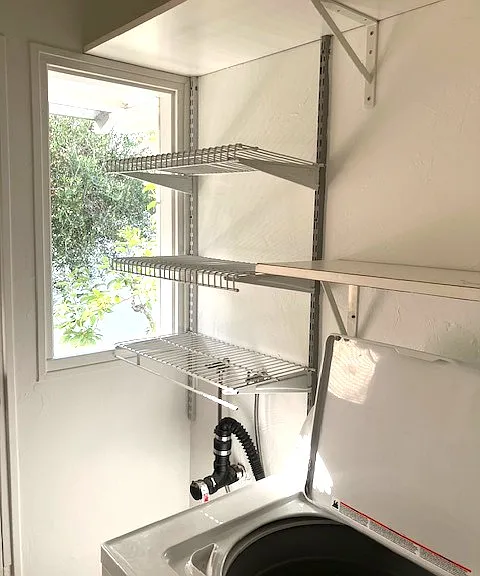 Laundry area (washing machine included)
