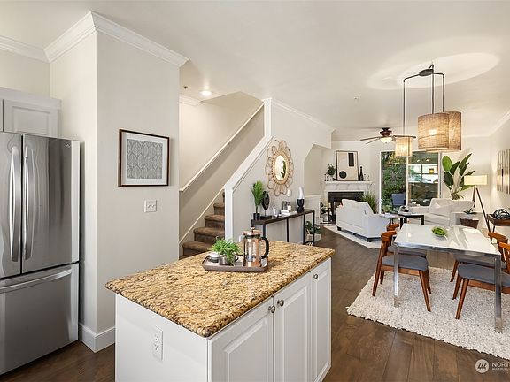 4th image of 3116 164th Street SW #2203