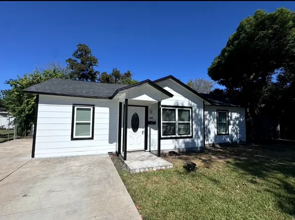709 Oak Glen Dr, Houston, TX 77076