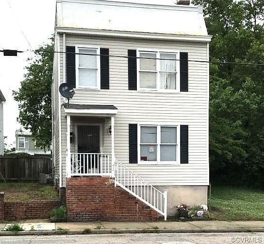1st image of 214 E 16th St
