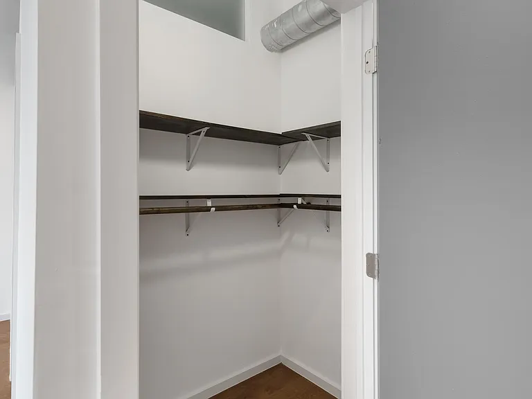 634 W Jefferson St #3 — Photo 11