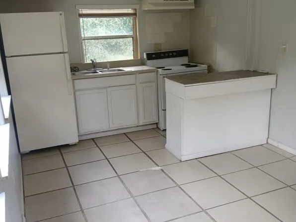 9026 Rye St APT 3, New Pt Richey, FL 34654