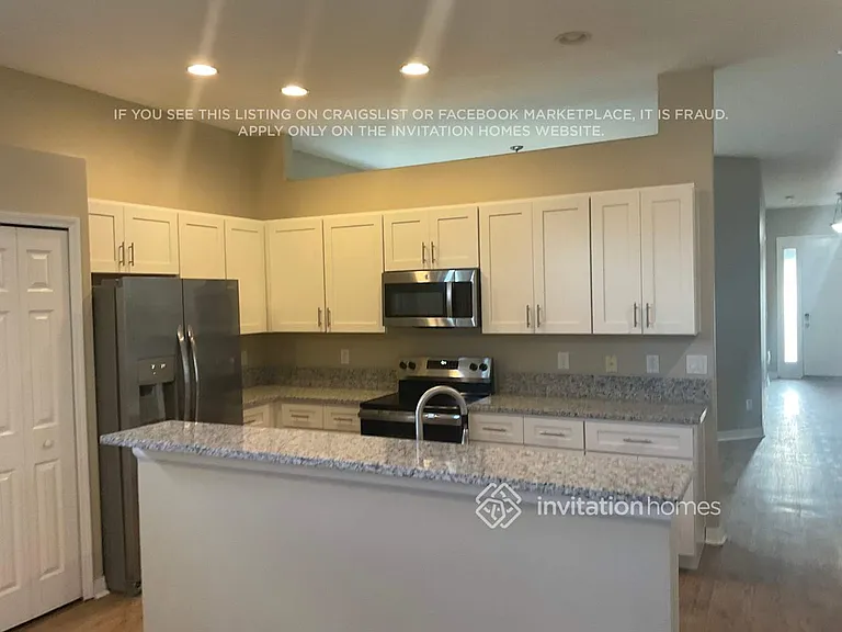 5407 Lexington Dr — Photo 8