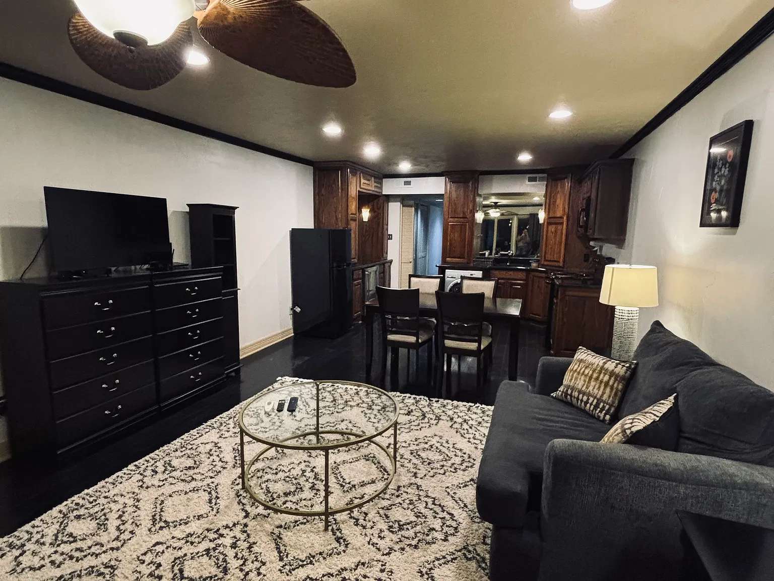1 bed, 600 sqft, $1,600 — Photo 4