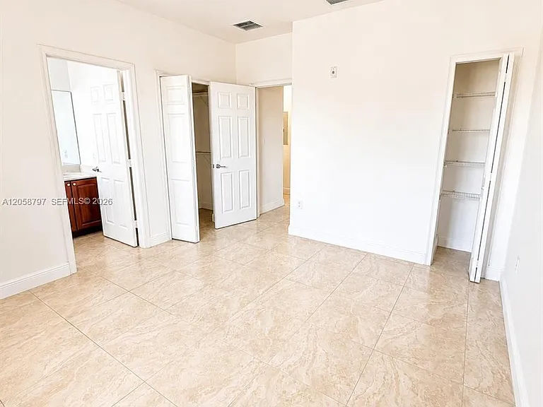 18120 NW 59th Ave #205 — Photo 7