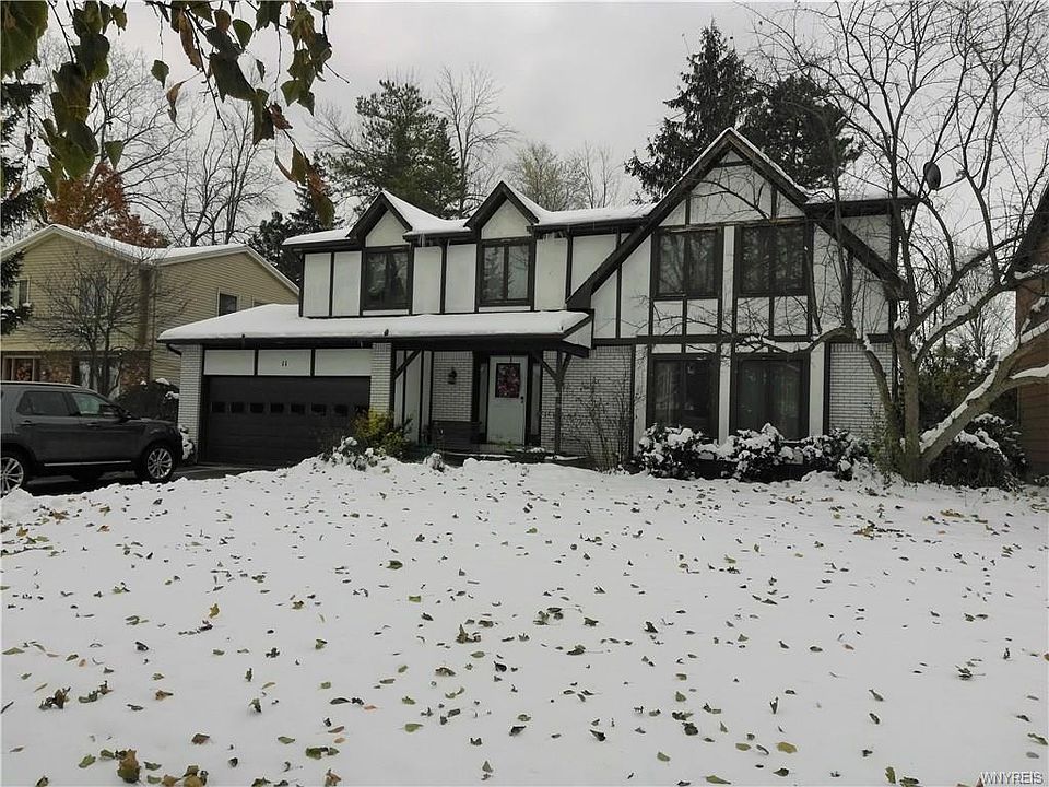 1st image of 11 Fawnwood Dr