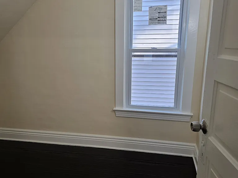 563 Humboldt Pkwy #1 — Photo 8