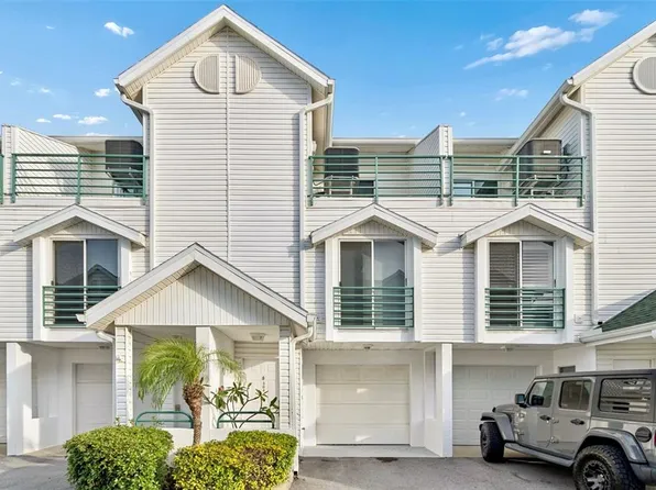 320 Island Way APT 304, Clearwater, FL 33767