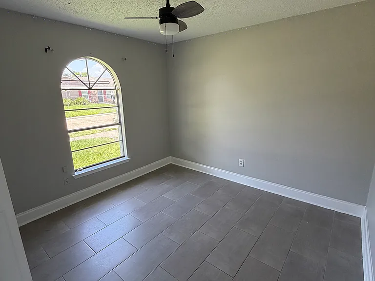 8778 Houma Dr — Photo 14