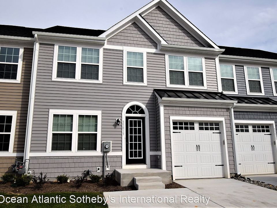 1st image of 35013 Shorebird Ln