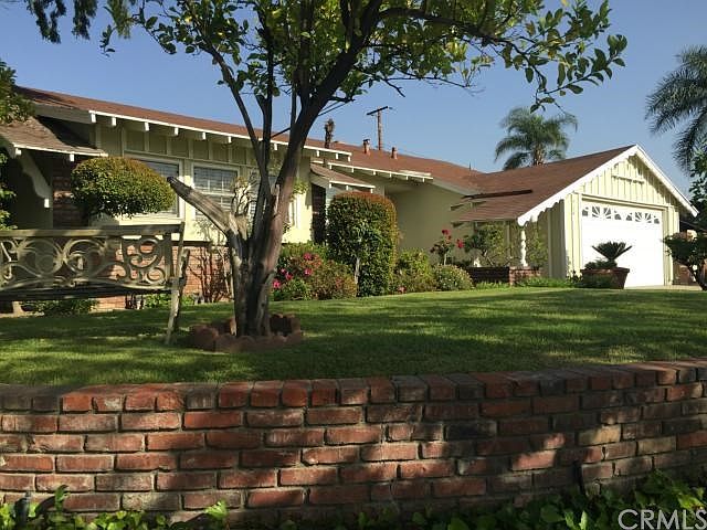 1st image of 914 Fuchsia Ave