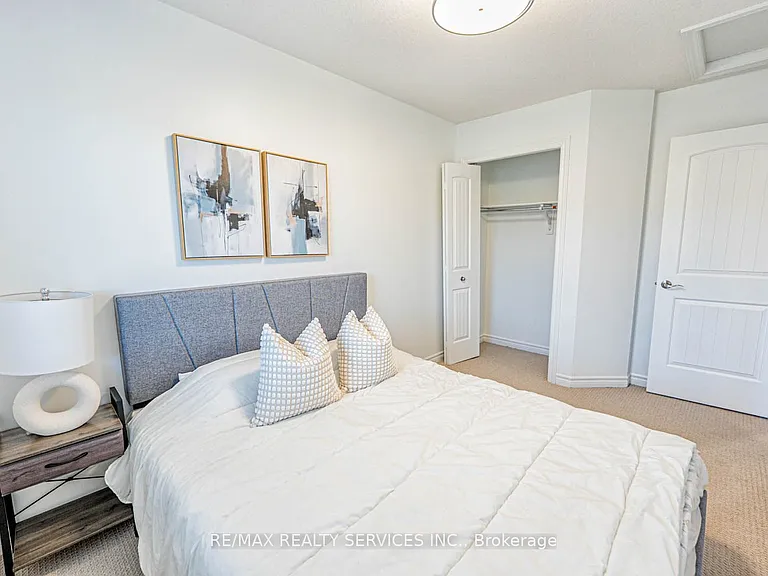 22 Arlington Cres #22 — Photo 17