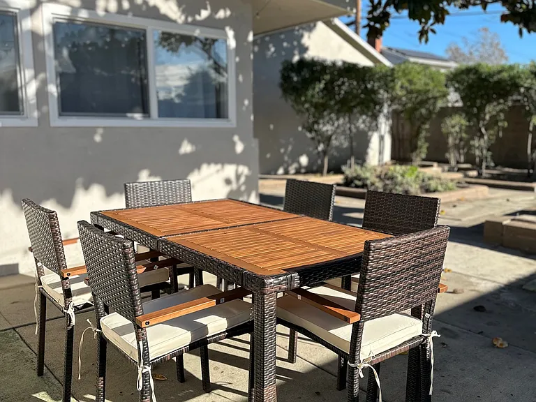 9234 Mills Ave — Photo 8