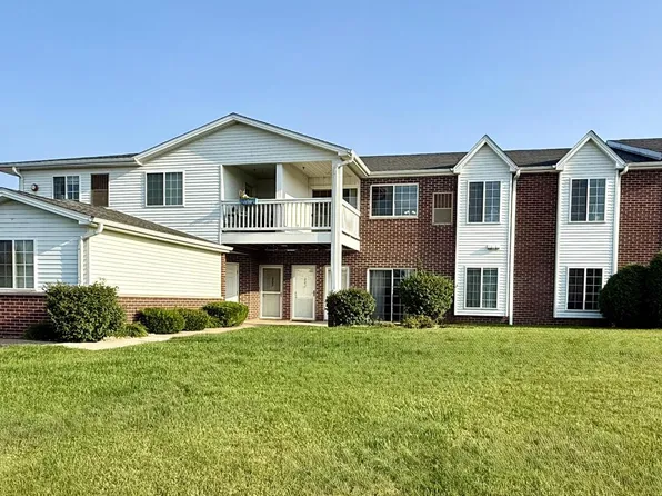2775 11th PLACE #803, Kenosha, WI 53140