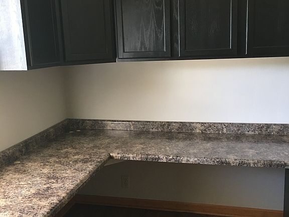 5th image of 903 Oakwood Ave