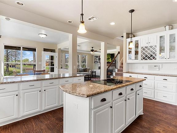 5th image of 232 Beechwood Ln