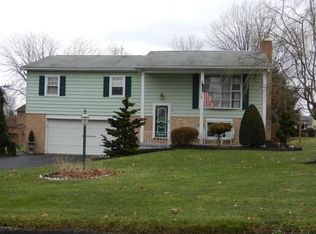 33 Poplar Rd, Lewisburg, PA 17837