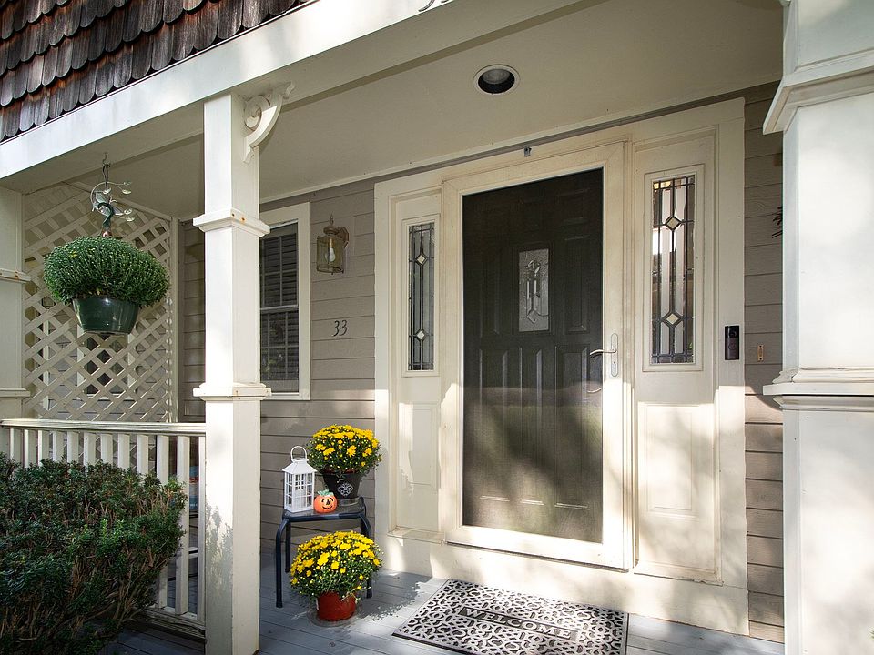 1st image of 33 Ashley Ln #33