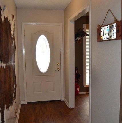 2nd image of 3102 Bluebonnet Ln
