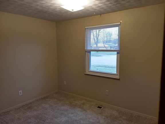 2nd image of 7138 Encanto Pl