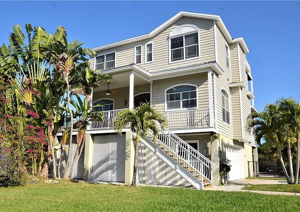 1st image of 495 Palm Ave