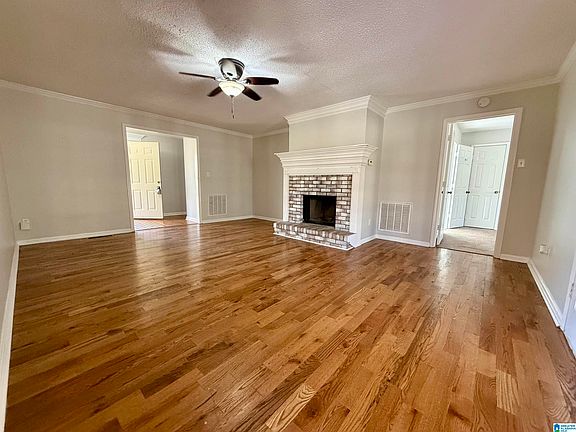 5th image of 6425 Woodberry Ln
