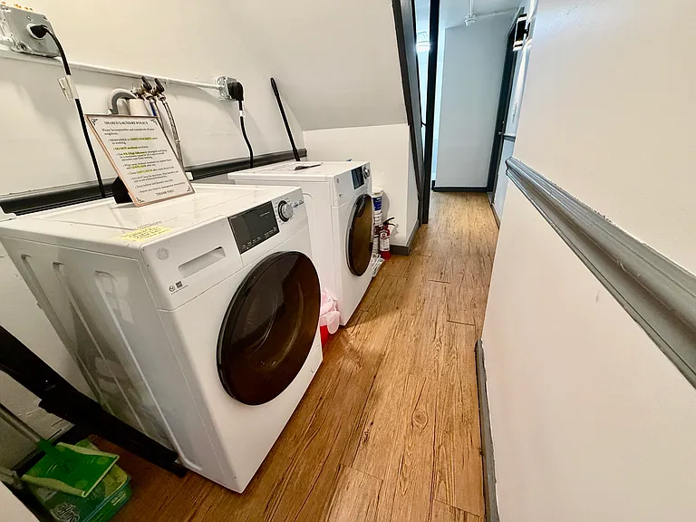 434 Warren St #2 — Photo 8