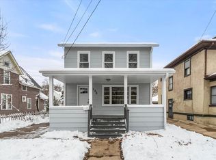 332 North Ave, Aurora, IL 60505