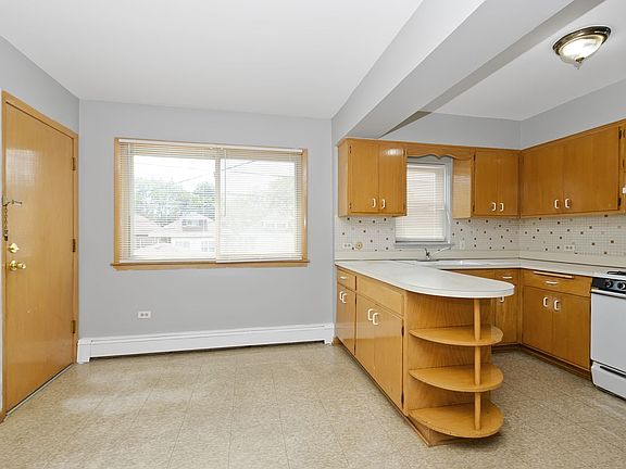 4th image of 5324-26 S Kedzie Ave #5326-2C