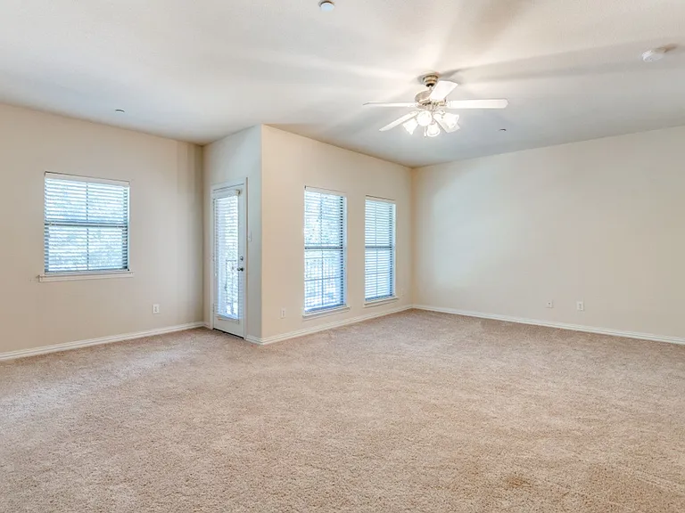 8929 Soldiers Home Ln — Photo 13