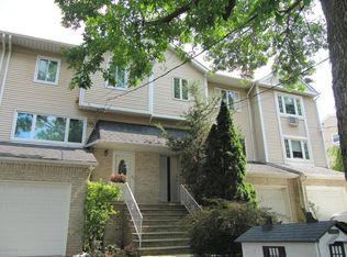 125 Cardiff St, Staten Island, NY 10312