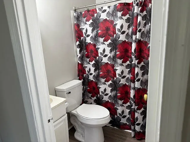 2 bed, 650 sqft, $1,000 — Photo 3