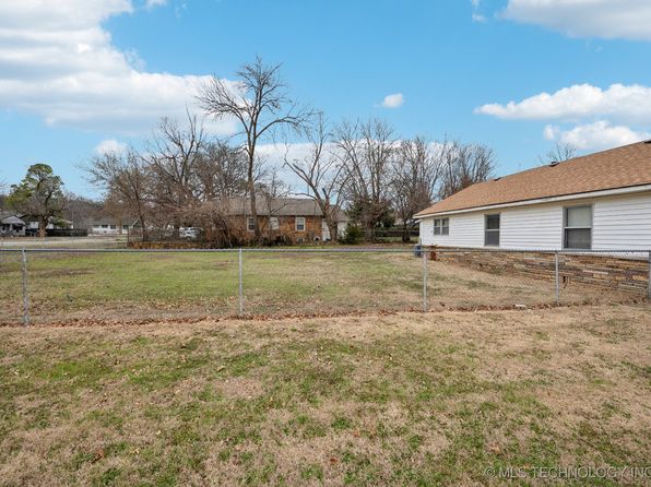 2811 W 37th Pl, Tulsa, OK 74107