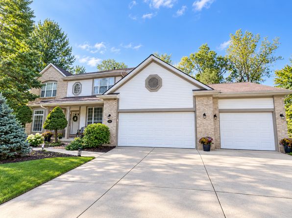 555 N Whitman Ct SE