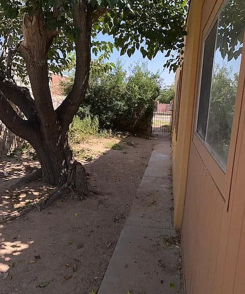 1587 Catham Cir — Photo 15