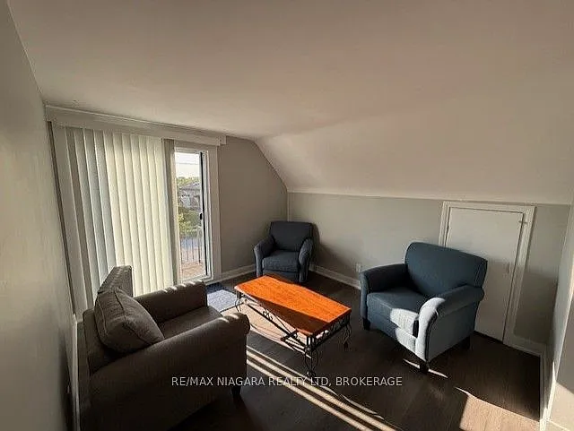 2 bed, $1,800 — Photo 3