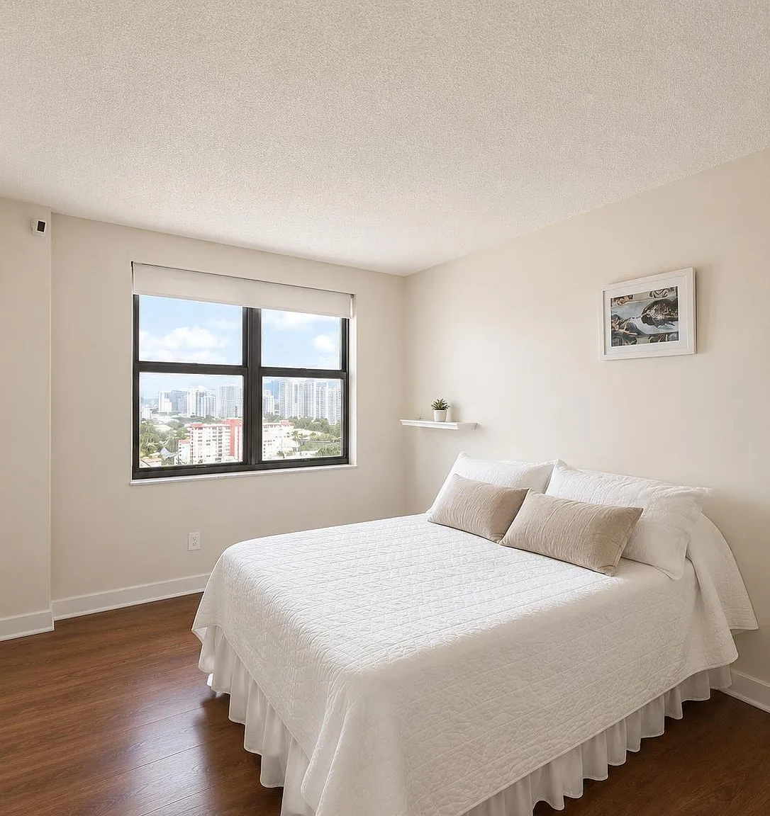 1 bed, 1.5 bath, 870 sqft, $2,100 — Photo 1