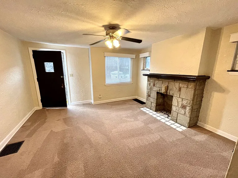 1851 Capital Ave — Photo 8