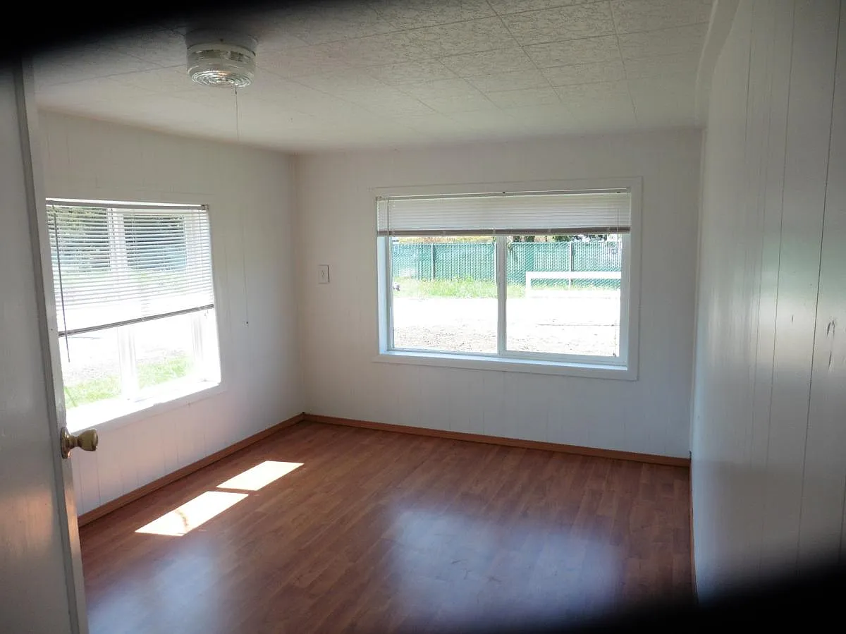 2 bed, 1044 sqft, $1,225 — Photo 4