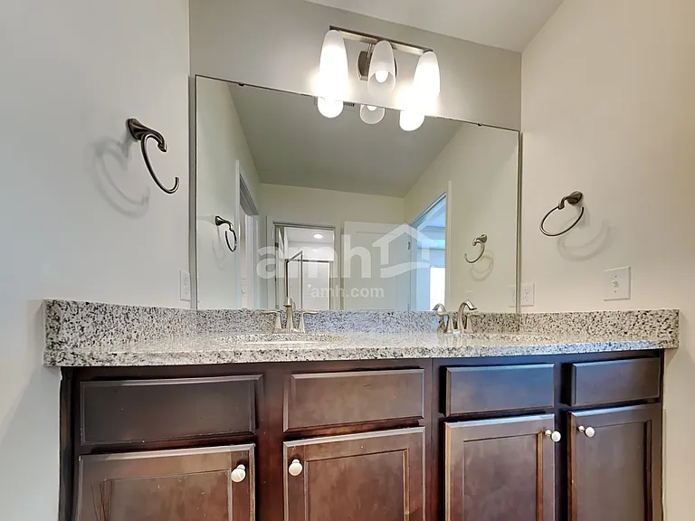 409 Ronter Ct — Photo 9