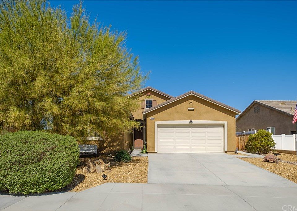 1st image of 14966 Pebblebrook Pl
