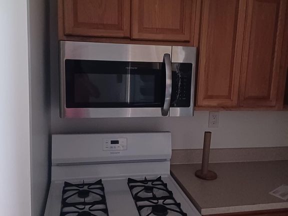 3rd image of 269 Franklin Ave