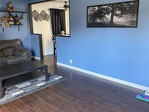 3rd image of 616 Woodlawn Ave