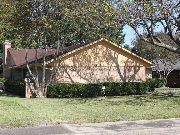 4th image of 719 Monroe Dr