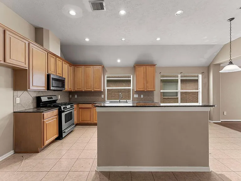 30218 Deleon Fields Dr — Photo 14