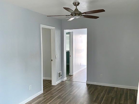 2nd image of 867 39th St