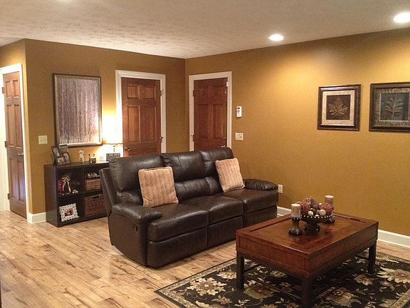 Cosy Family Room