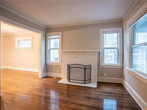 3rd image of 5525 Olive St
