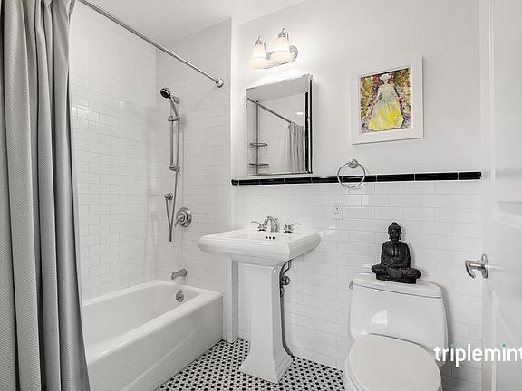 5th image of 307 W 126th St APT 5A